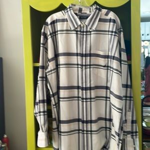 Men’s Nautica shirt